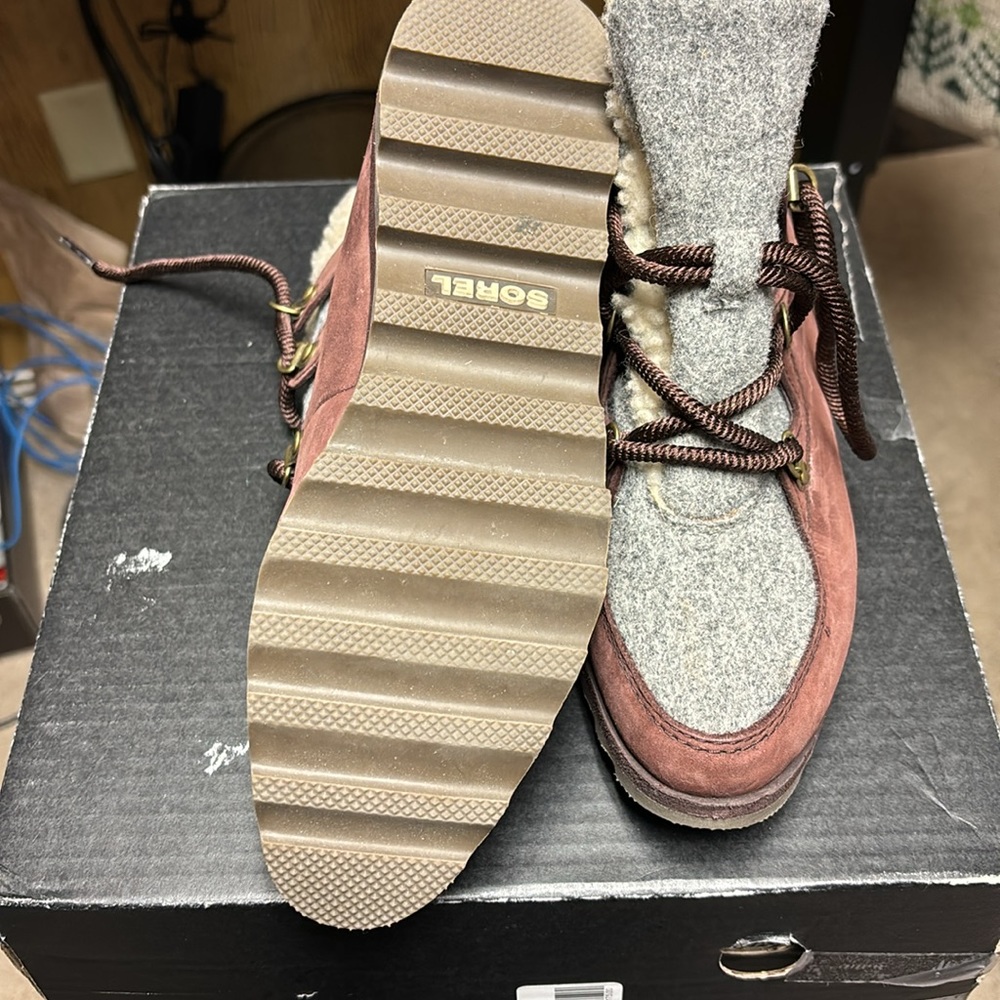 Sorel Boots - Picture 3 of 3